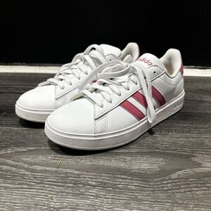Adidas Women’s Grand Court 2.0 shoes